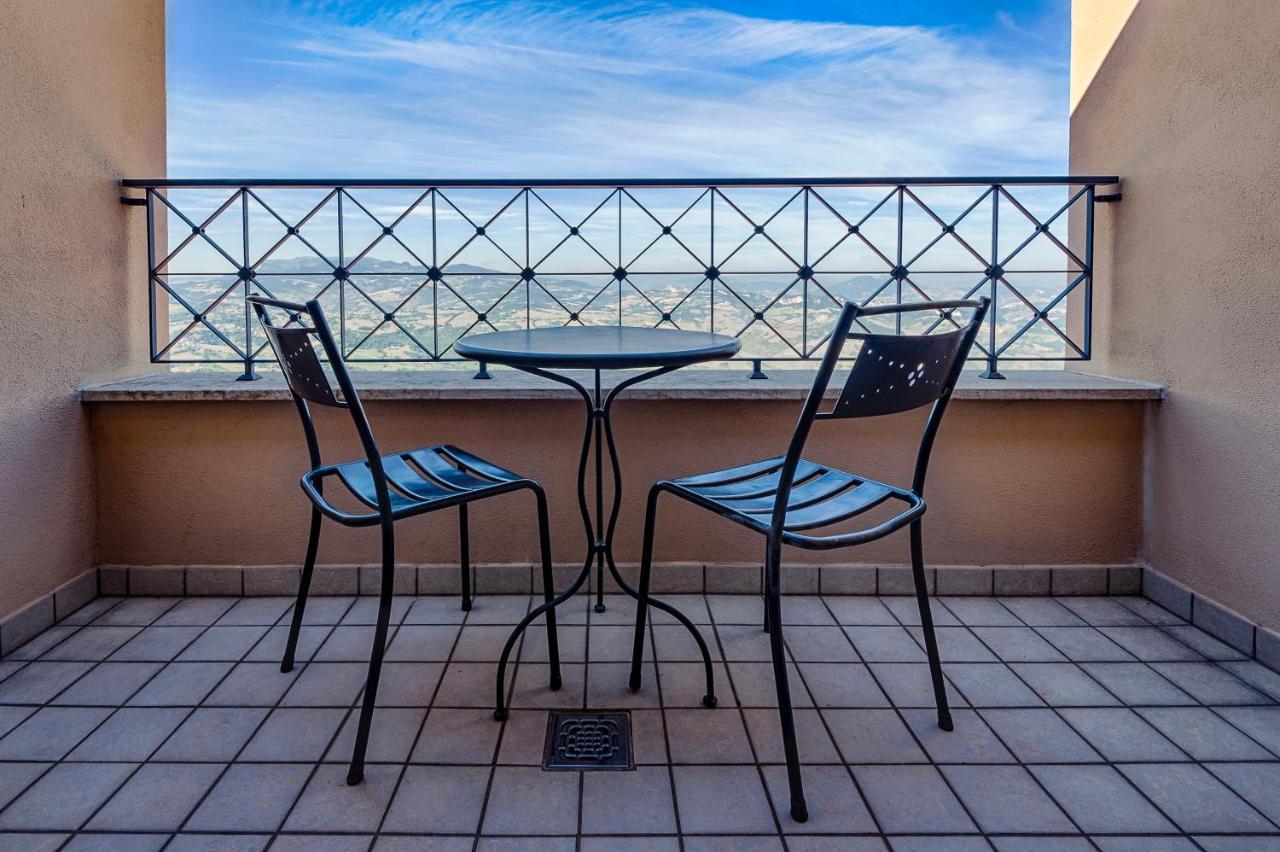 La Grotta Hotel سان مارينو المظهر الخارجي الصورة
